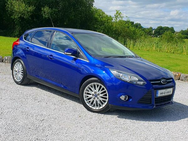Ford Focus Hatchback, Petrol, 2014, Blue