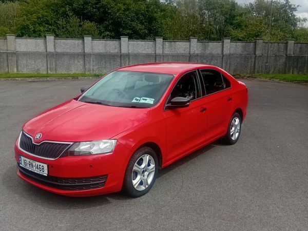 Skoda Rapid Hatchback, Diesel, 2016, Red