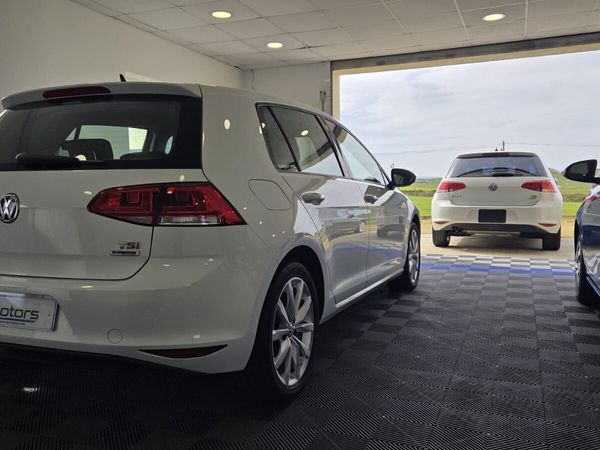 Volkswagen Golf Hatchback, Petrol, 2015, White