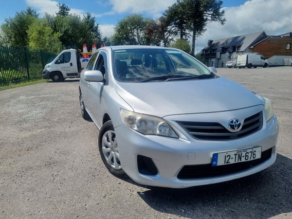 Toyota Corolla Saloon, Diesel, 2012, Silver