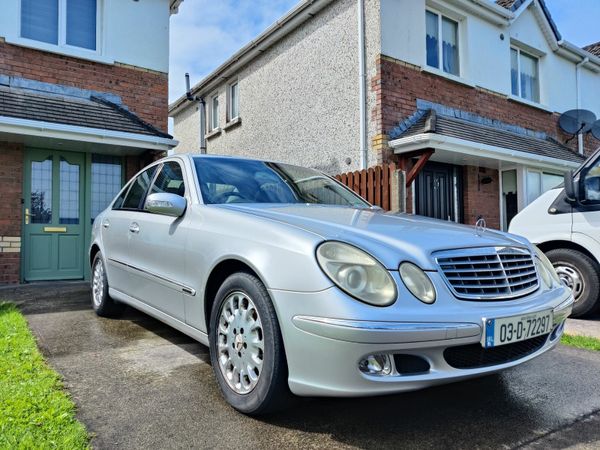 Mercedes-Benz E-Class Saloon, Petrol, 2003, Silver