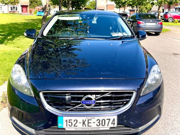 Volvo V40 Hatchback, Diesel, 2015, Blue