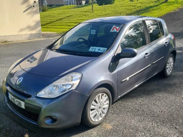 Renault Clio Hatchback, Ethanol Petrol, 2011, Blue