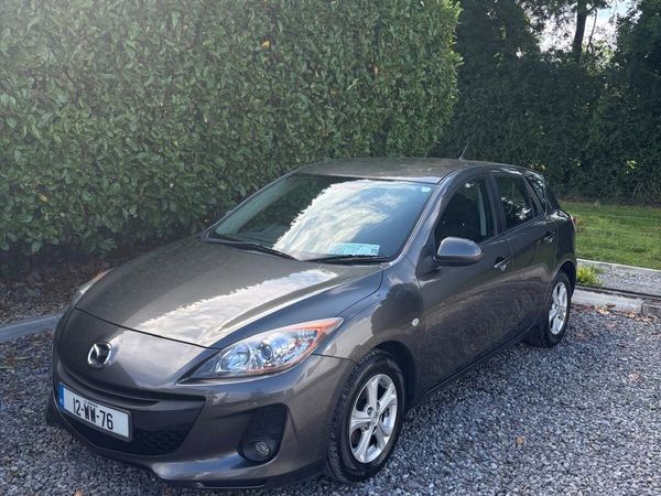 Mazda Mazda3 Hatchback, Diesel, 2012, Grey