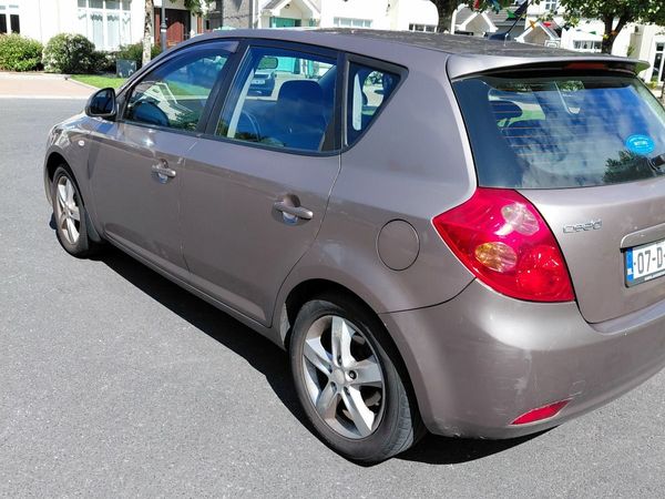 Kia Ceed Hatchback, Petrol, 2007, Beige