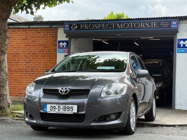 Toyota Auris Hatchback, Diesel, 2009, Grey