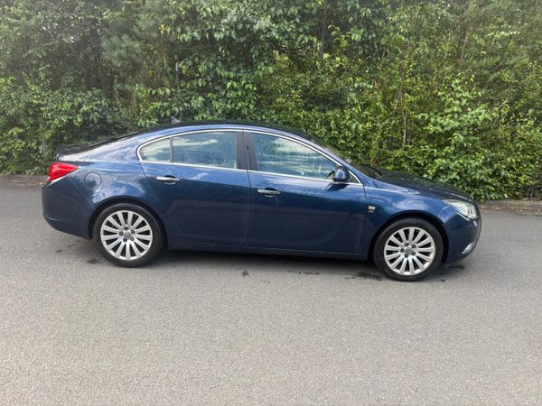 Vauxhall Insignia Hatchback, Diesel, 2010, Blue