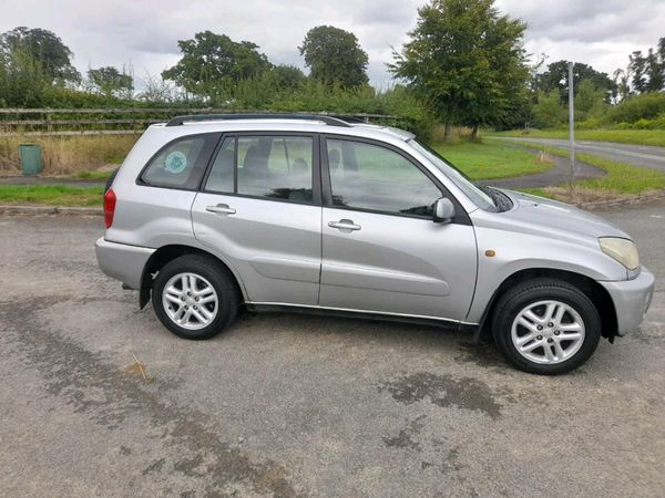Toyota RAV4 SUV, Petrol, 2003, Silver