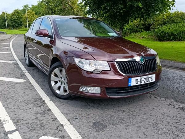 Skoda Superb Saloon, Diesel, 2010, Red