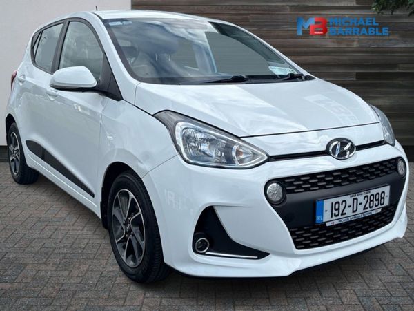 Hyundai i10 Hatchback, Petrol, 2019, White