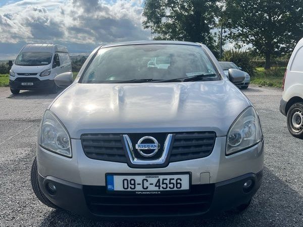 Nissan Qashqai Hatchback, Petrol, 2009, Silver