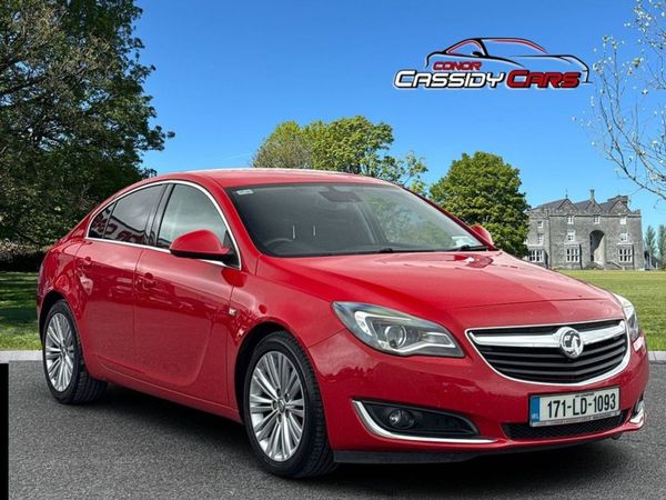 Vauxhall Insignia Hatchback, Diesel, 2017, Red