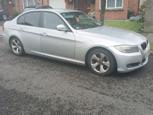 BMW 3-Series Saloon, Diesel, 2010, Silver