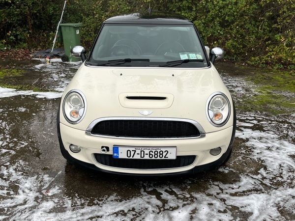 Mini Cooper Hatchback, Petrol, 2007, White