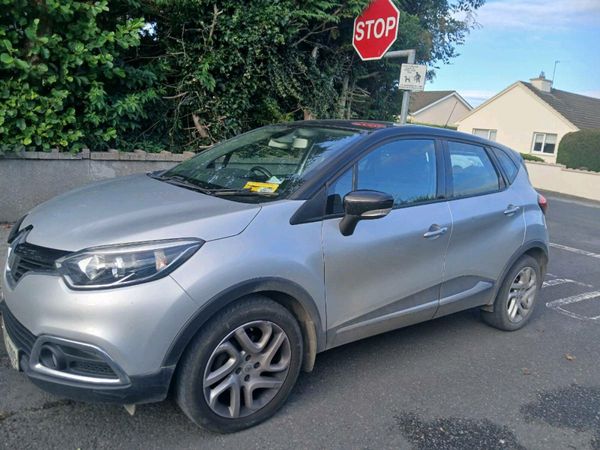 Renault Captur Hatchback, Diesel, 2014, Silver
