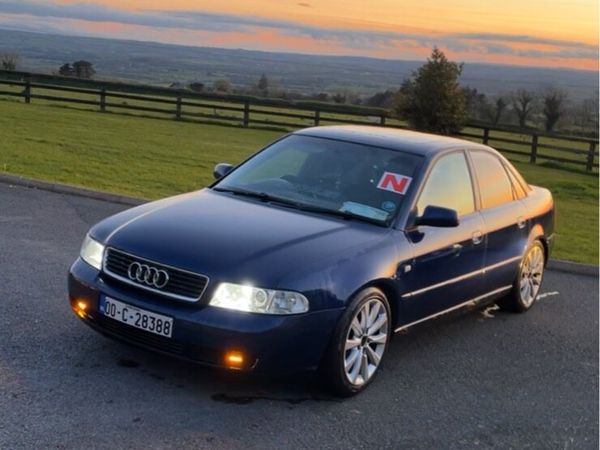 Audi A4 Saloon, Diesel, 2000, Blue