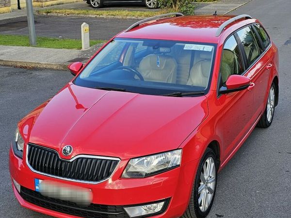 Skoda Octavia Estate, Diesel, 2014, Red