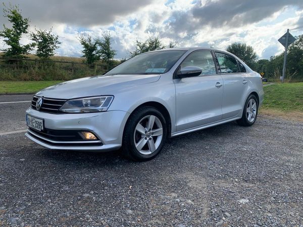 Volkswagen Jetta Saloon, Petrol, 2016, Silver
