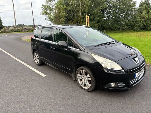 Peugeot 5008 MPV, Diesel, 2010, Black
