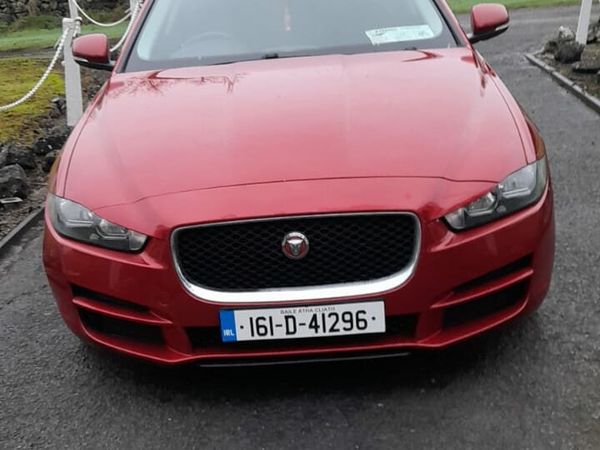 Jaguar XE Saloon, Diesel, 2016, Red