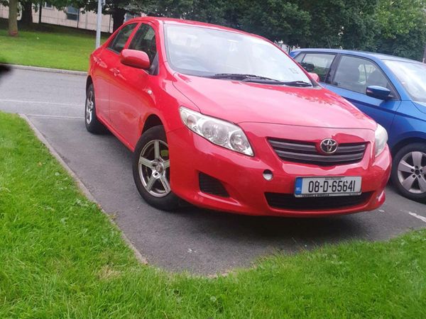 Toyota Corolla Saloon, Petrol, 2008, Red