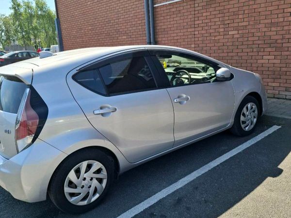 Toyota Aqua Hatchback, Petrol Hybrid, 2015, Silver