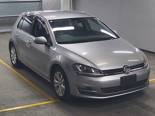 Volkswagen Golf Hatchback, Petrol, 2014, Silver