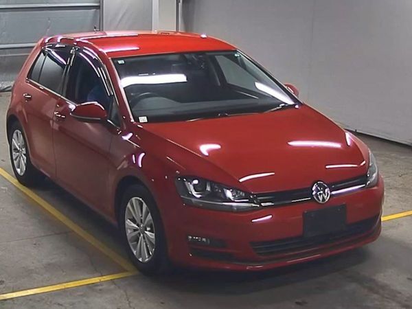 Volkswagen Golf Hatchback, Petrol, 2014, Red