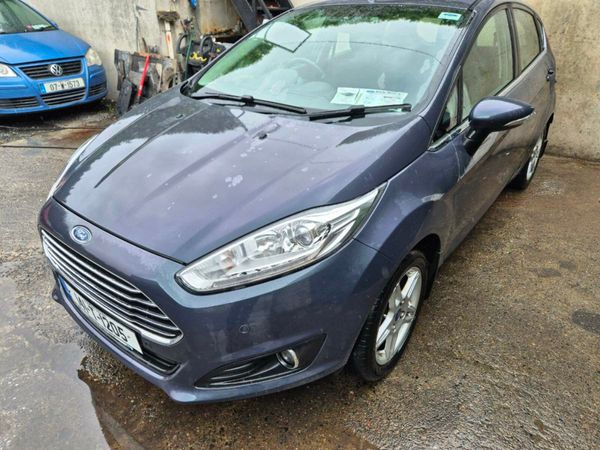 Ford Fiesta Hatchback, Petrol, 2014, Blue