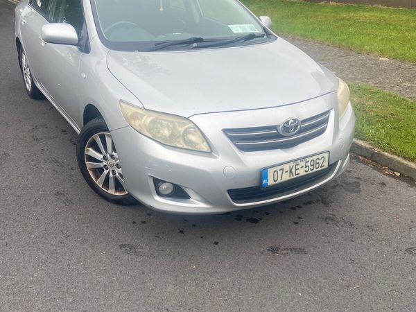 Toyota Corolla Saloon, Petrol, 2007, Silver