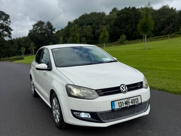 Volkswagen Polo Hatchback, Petrol, 2013, White