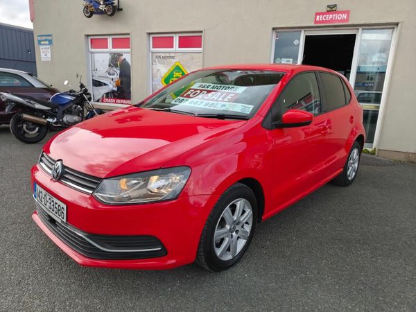 Volkswagen Polo Hatchback, Petrol, 2014, Red
