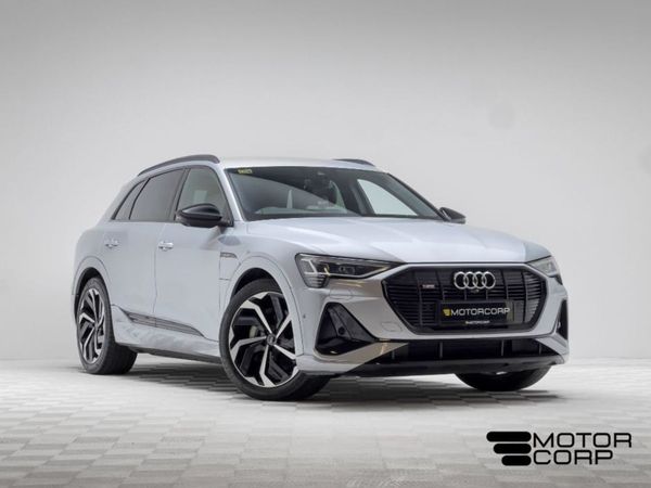 Audi e-tron SUV, Electric, 2021, Silver