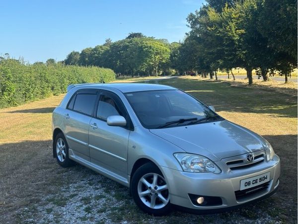 Toyota Corolla Hatchback, Diesel, 2006, Silver