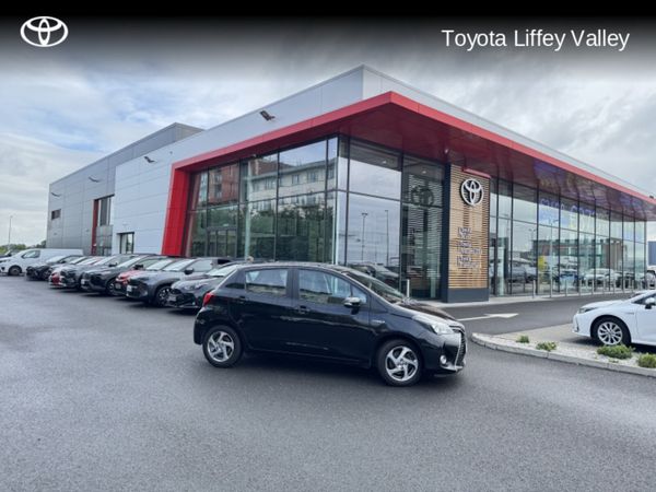 Toyota Yaris Hatchback, Petrol Hybrid, 2017, Black
