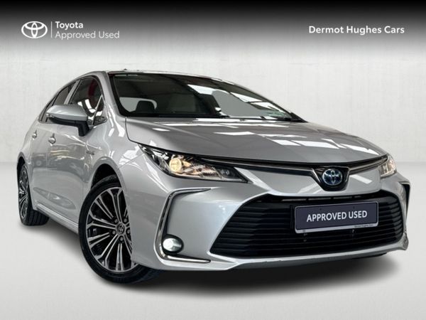 Toyota Corolla Saloon, Petrol Hybrid, 2021, Silver