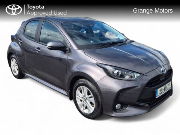 Toyota Yaris Hatchback, Petrol Hybrid, 2023, Grey