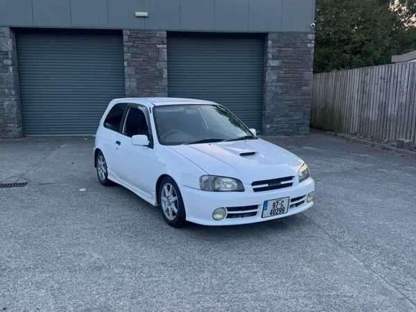 Toyota Starlet Hatchback, Petrol, 1997, White