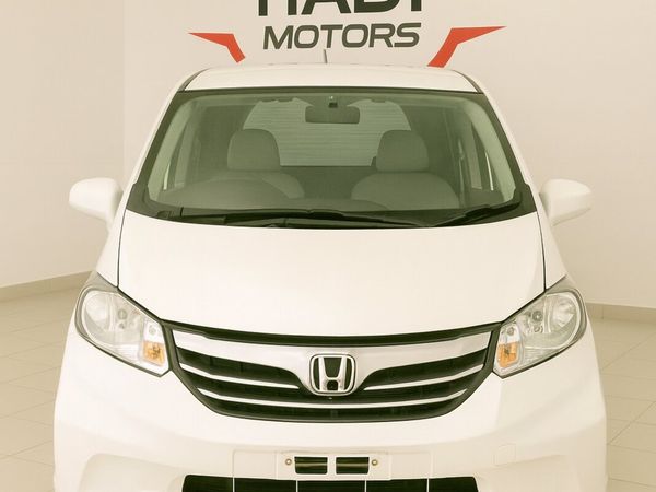 Honda Freed Estate, Petrol, 2008, White
