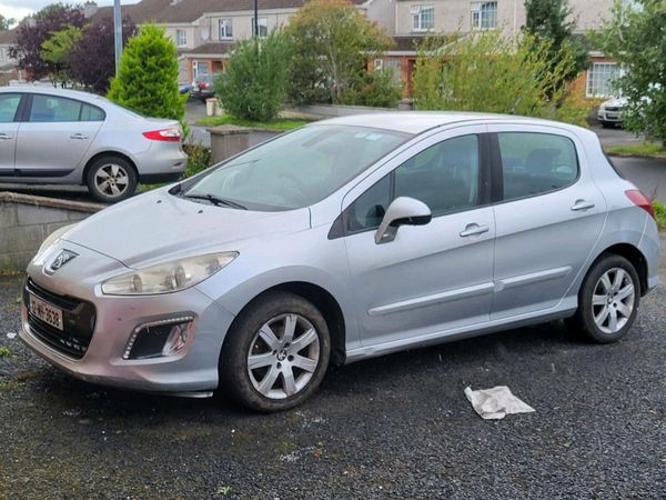 Peugeot 308 Hatchback, Diesel, 2012, Silver