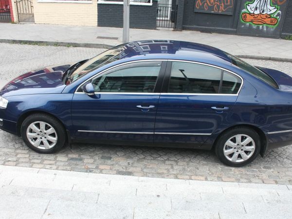 Volkswagen Passat Saloon, Diesel, 2008, Blue