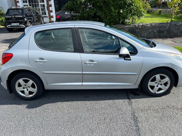 Peugeot 207 Hatchback, Diesel, 2007, Silver