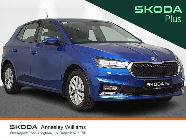 Skoda Fabia Hatchback, Petrol, 2022, Blue