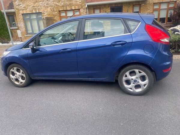 Ford Fiesta Hatchback, Petrol, 2010, Blue