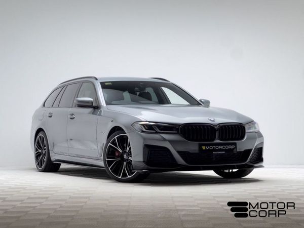 BMW 5-Series Saloon, Hybrid, 2022, Grey