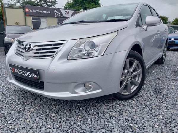Toyota Avensis Saloon, Diesel, 2010, Silver