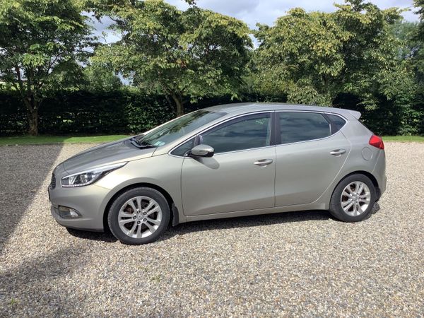 Kia Ceed Hatchback, Diesel, 2014, Silver