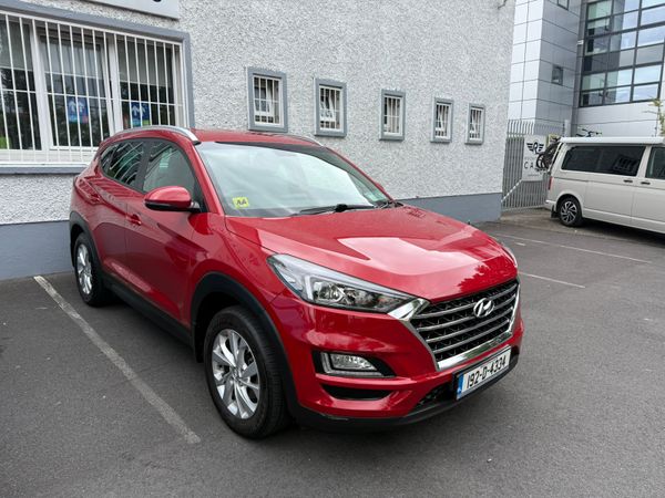 Hyundai Tucson SUV, Petrol, 2019, Red