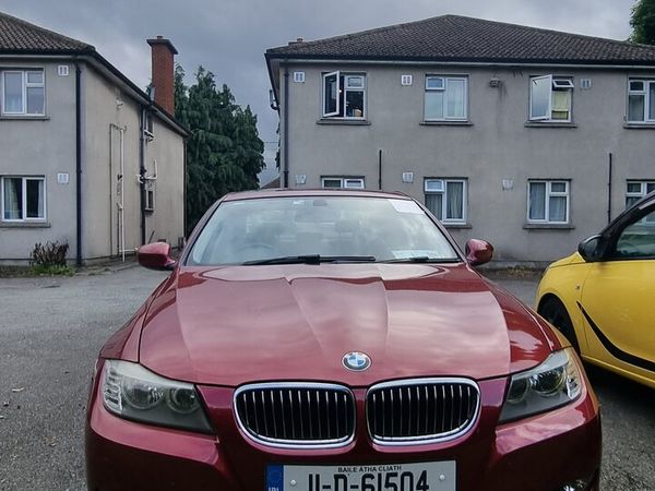 BMW 3-Series Saloon, Petrol, 2011, Red