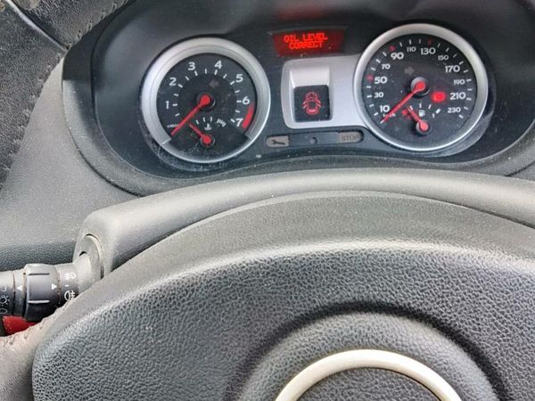 Renault Clio Hatchback, Petrol, 2008, Silver